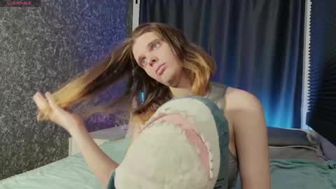 Snapshot of kiki_krash chatting on 05-28-26, 03:31 Kiki online show from 05-28-26, 03:31