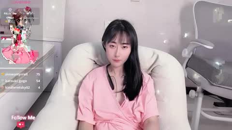 Snapshot of kiki_loveu chatting on 12-31-24, 11:20 kiki_loveu online show from 12-31-24, 11:20