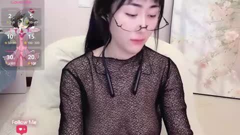 Snapshot of kiki_loveu chatting on 03-05-25, 10:33 kiki_loveu online show from 03-05-25, 10:33