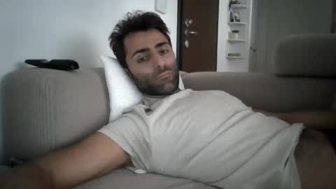 Snapshot of kikkus01 chatting on 10-07-25, 09:39 kikkus01 online show from 10-07-25, 09:39