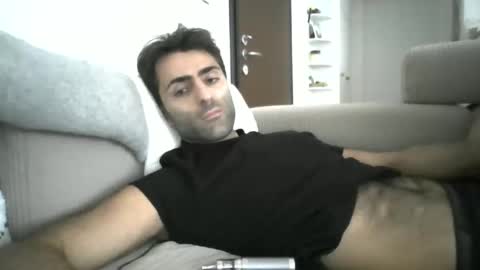 Snapshot of kikkus01 chatting on 10-25-25, 02:02 kikkus01 online show from 10-25-25, 02:02