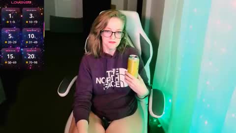 Snapshot of kiks823 chatting on 01-17-26, 07:13 ONLY FANS Britteebee online show from 01-17-26, 07:13