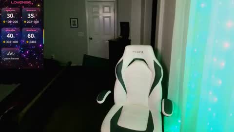 Snapshot of kiks823 chatting on 02-04-26, 04:51 ONLY FANS Britteebee online show from 02-04-26, 04:51