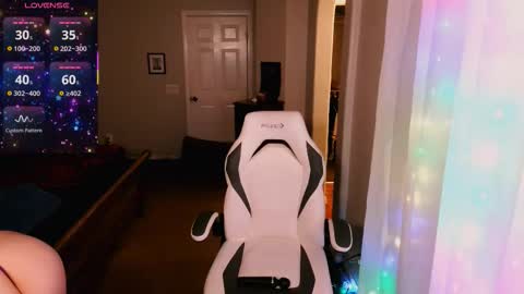 Snapshot of kiks823 chatting on 02-07-26, 05:33 ONLY FANS Britteebee online show from 02-07-26, 05:33