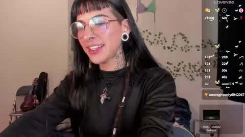 Bella online show from 04-21-26, 08:12