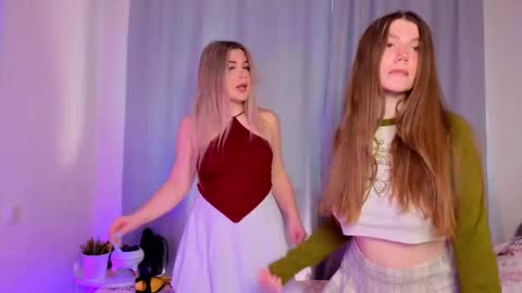 ZofiaLiya online show from 11-18-25, 07:57