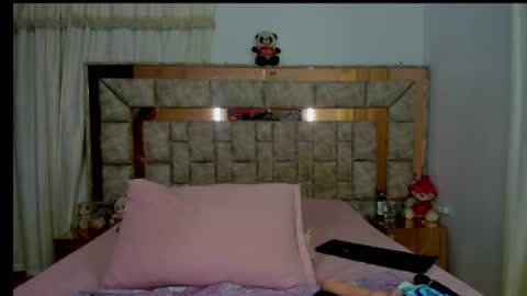 Snapshot of kim786_ chatting on 07-23-26, 01:58 Kim online show from 07-23-26, 01:58
