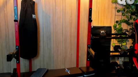 Kim online show from 01-25-25, 04:24