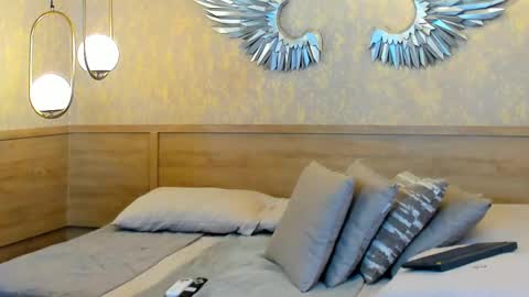 Kim online show from 02-17-25, 02:04