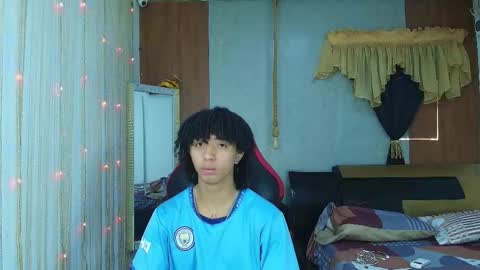 Snapshot of kim_curly_ chatting on 03-13-26, 01:29 KIM online show from 03-13-26, 01:29