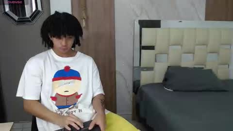 Snapshot of kim_curly_ chatting on 03-15-26, 01:50 KIM online show from 03-15-26, 01:50