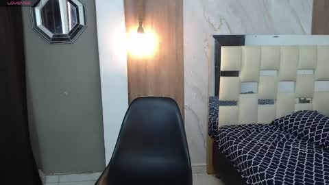 Snapshot of kim_curly_ chatting on 04-14-26, 01:28 KIM online show from 04-14-26, 01:28