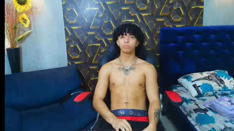 Snapshot of kim_curly_ chatting on 04-16-26, 03:29 KIM online show from 04-16-26, 03:29