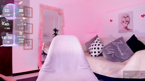 Kim  online show from 01-29-25, 08:18