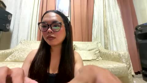 Snapshot of kim_kyile chatting on 07-11-26, 05:26 KYLIE online show from 07-11-26, 05:26