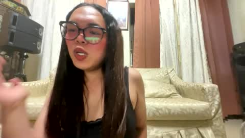 Snapshot of kim_kyile chatting on 07-12-26, 01:57 KYLIE online show from 07-12-26, 01:57