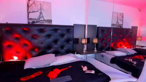 Kim Marquez online show from 02-06-25, 02:44