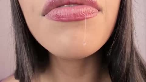 kim_mouth17 online show from 11-29-25, 08:34