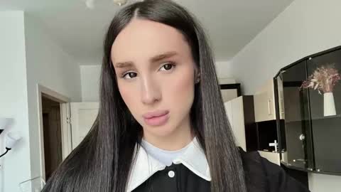 Kim Oberlin online show from 02-18-26, 04:58