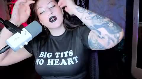 Hi Im Kimberly but u can call me Kim. Turn on ur sound i love to talk and moan online show from 06-24-26, 01:59