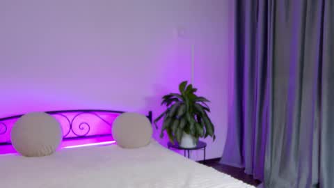 kimbeerlou online show from 11-23-25, 02:06