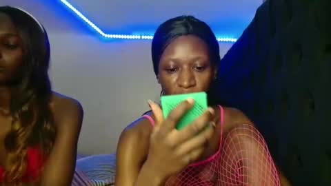 Snapshot of kimberly_chloe chatting on 03-08-26, 03:16 Kimberly online show from 03-08-26, 03:16