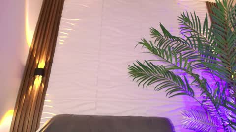 Snapshot of kimberly_gonzalez1 chatting on 11-15-25, 03:48 kimberly gonzalez online show from 11-15-25, 03:48