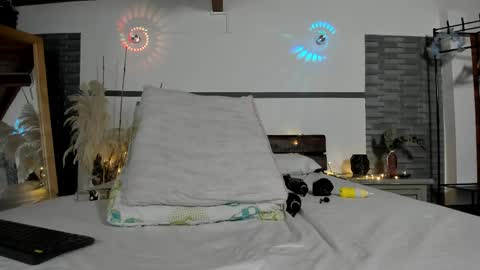 Snapshot of kimberly_lozano chatting on 03-02-25, 02:43 Kimberly online show from 03-02-25, 02:43