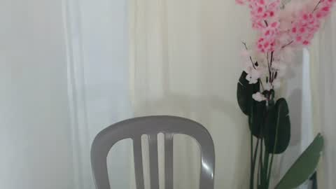 Snapshot of kimberly_tart chatting on 06-14-26, 02:24 Kimberly online show from 06-14-26, 02:24