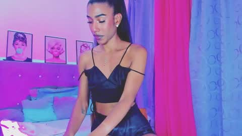 Your Queen KIM online show from 01-08-25, 12:06