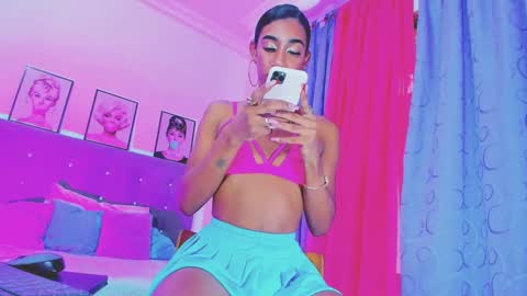 Your Queen KIM online show from 02-16-25, 04:10