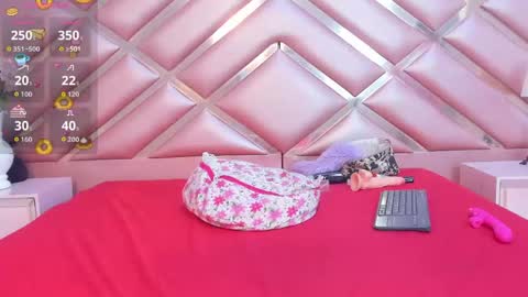 Kimberly online show from 05-19-26, 01:56