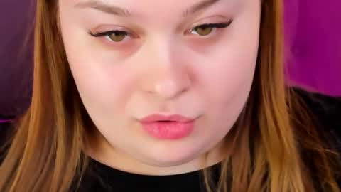 Snapshot of kimberlymaran chatting on 04-15-26, 08:53 The one that you wont be able to forget online show from 04-15-26, 08:53