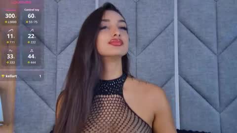 Snapshot of kimberlymav chatting on 09-12-25, 04:23 Kimberly online show from 09-12-25, 04:23