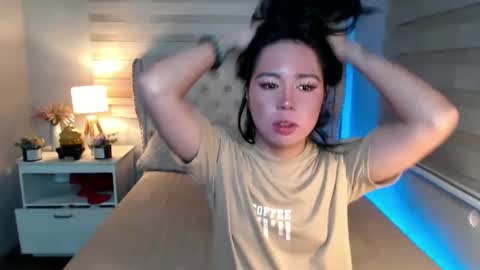 Snapshot of kimbratx chatting on 02-11-25, 10:39 kimbratx online show from 02-11-25, 10:39