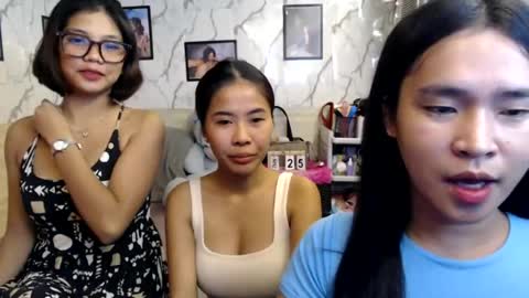 kimchuueee online show from 06-25-26, 09:36