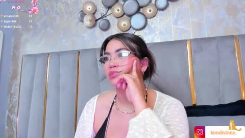  KIM  online show from 02-12-25, 05:58