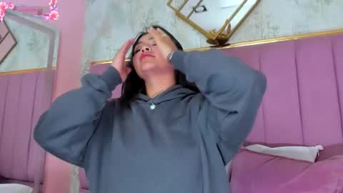  KIM  online show from 02-18-26, 02:40