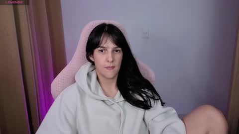 Snapshot of kimflexible_ chatting on 10-02-25, 04:52 Kim 3 online show from 10-02-25, 04:52