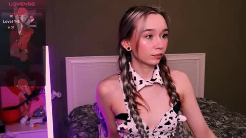 Snapshot of kimiko_luv chatting on 11-22-25, 02:38 Kimiko online show from 11-22-25, 02:38