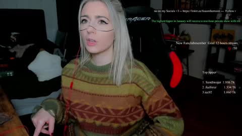 Wolfs Girl online show from 01-11-26, 09:53