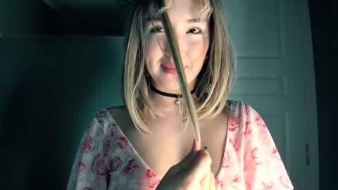 Kiki  online show from 03-19-26, 01:04