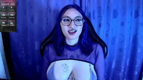   online show from 03-12-25, 12:42