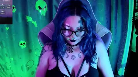   online show from 11-20-25, 03:01