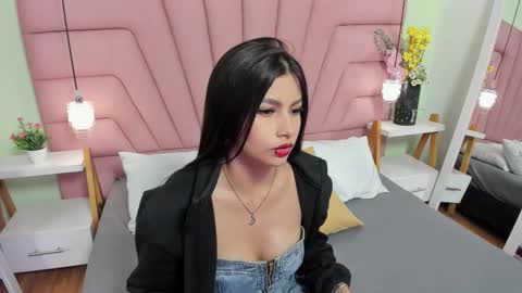 kimluna1 online show from 01-18-26, 03:21