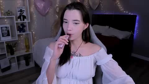 kimm wong online show from 03-05-26, 02:40