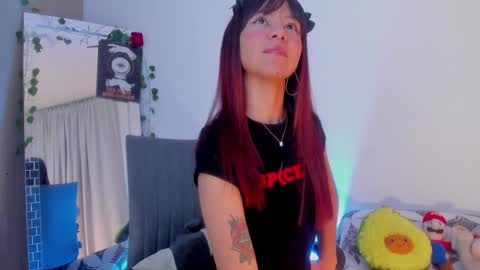 Kimm online show from 10-28-25, 02:37