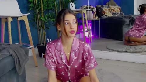 kimmdaviss online show from 12-19-25, 10:00