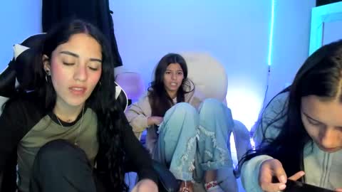 kimmi online show from 03-04-25, 11:11