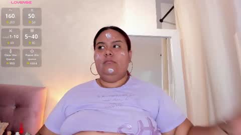 Snapshot of kimmie_kaboom_ chatting on 07-15-26, 07:30 Karla online show from 07-15-26, 07:30